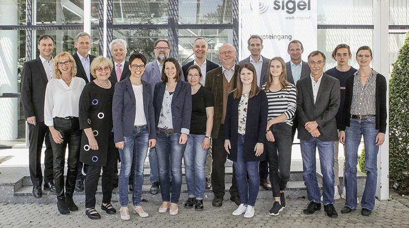 SIGEL Pressemitteilung - FOSBOS Donauwörth und SIGEL schließen Kooperationsvertrag SIGEL Pressemitteilung - FOSBOS Donauwörth und SIGEL schließen Kooperationsvertrag