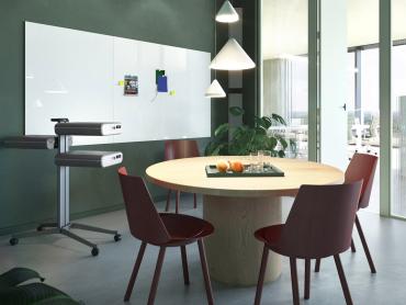 Artverum magnetic glass whiteboards and Move it for meeting rooms