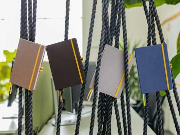 Akzente in ausdrucksstarken Farben