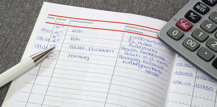 Fahrtenbuch von SIGEL mit eingetragenen Fahrten