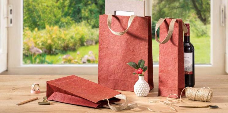 Unförmige Geschenke smart verpacken