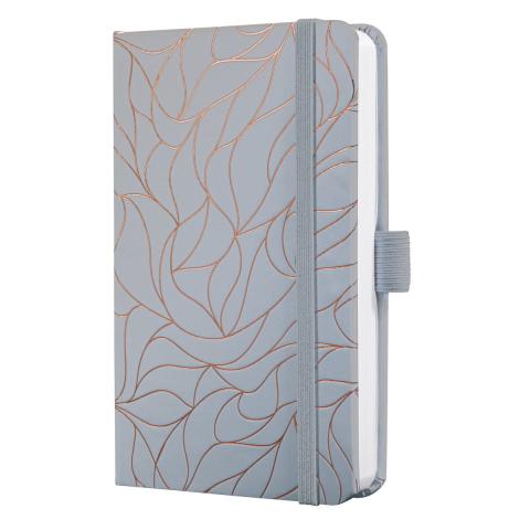 Der SIGEL Wochenkalender Jolie Beauty 2027 ist mit seinem dekorativen Cover in twilight grey ein Highlight auf jedem Schreibtisch