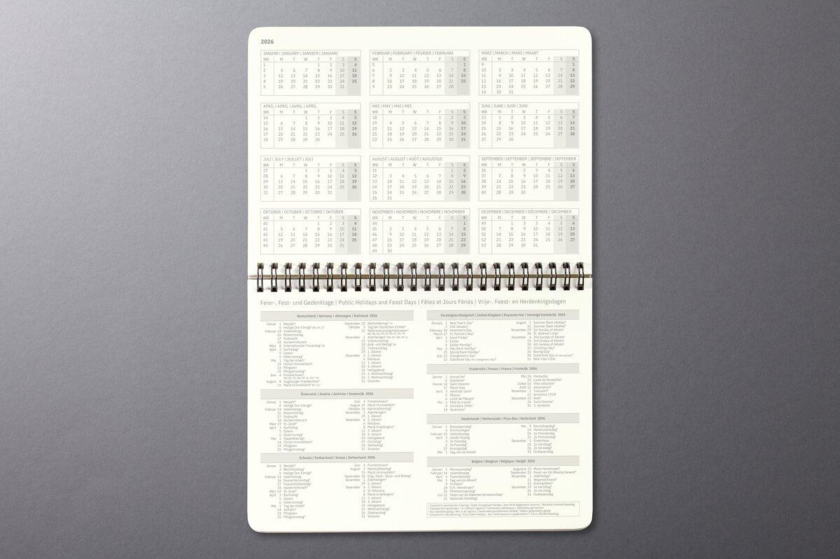 Conceptum-Monats-Tischkalender-Jahresübersicht.jpg