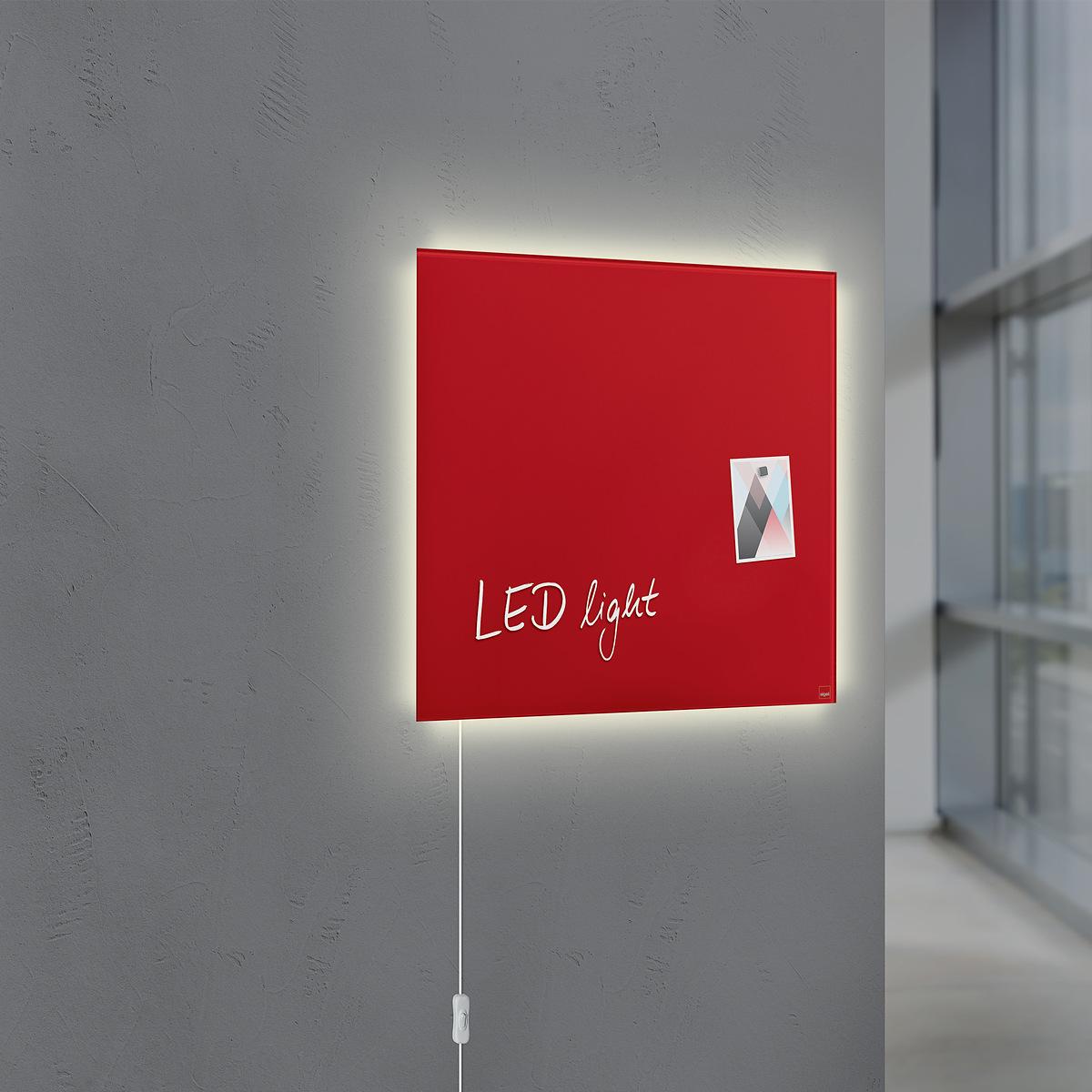 GL402-Glasmagnetboard-artverum-LED-rot-ambiente-01-A1