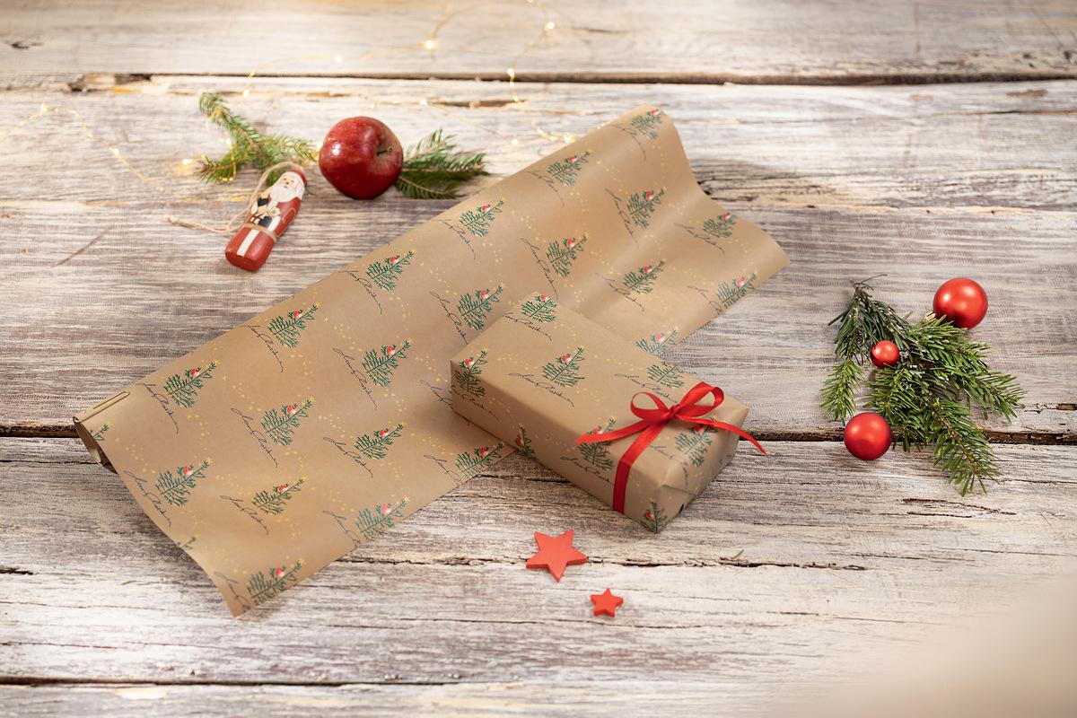 Gezeichnetes Weihnachts Geschenkpapier für liebevolle Geschenke