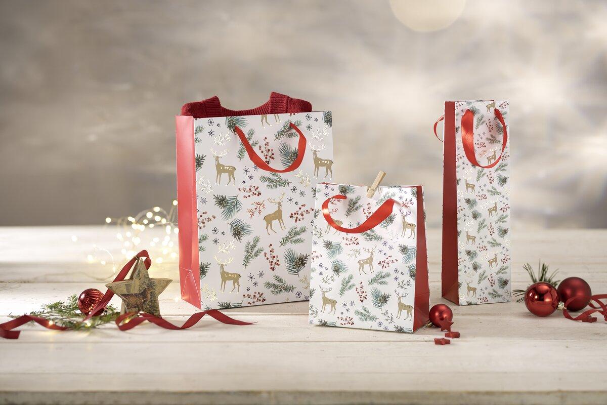 GT121-GT133-GT134-Geschenktaschen-Christmas-motifs-watercolor.jpg