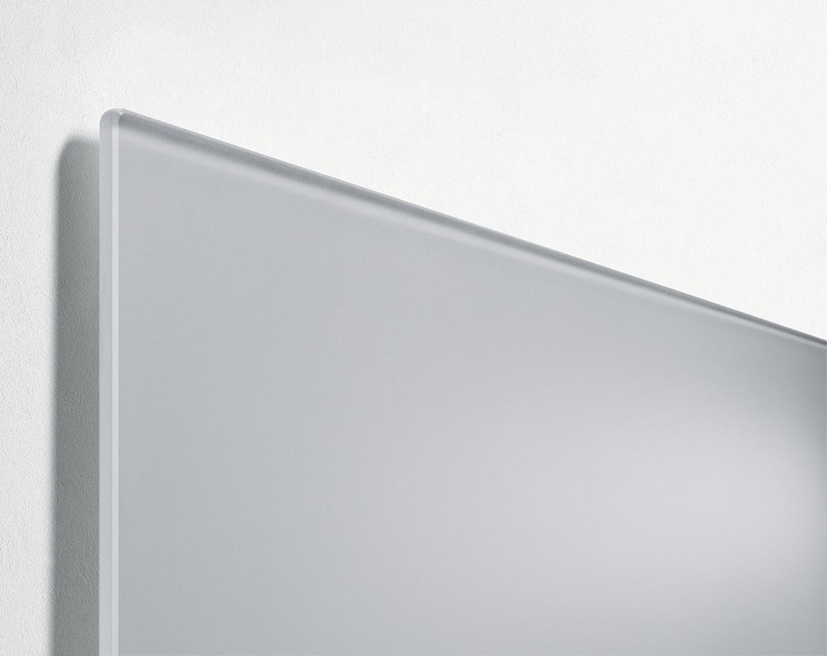 Glasmagnetboard-artverum-matt-hellgrau-Detail.jpg
