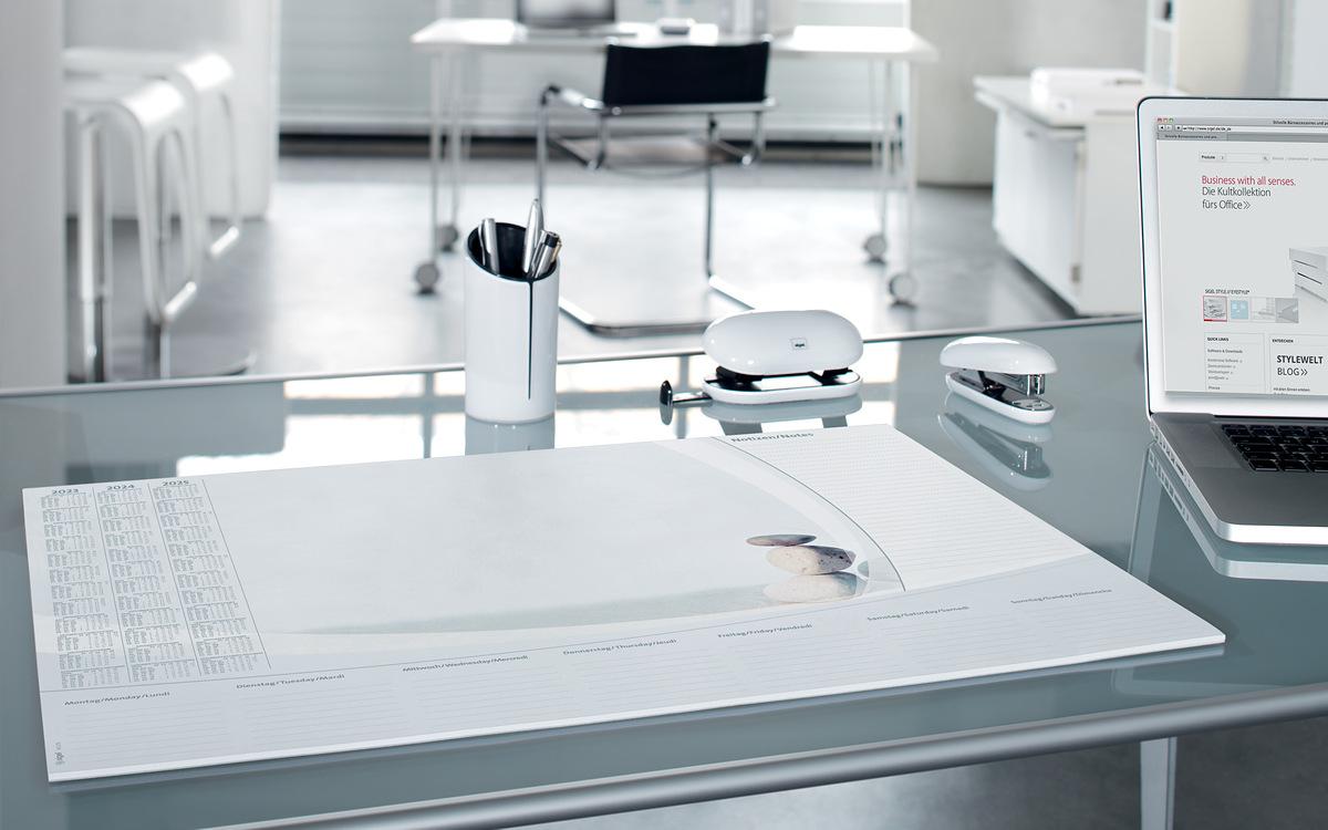 HO370-Schreibtischunterlage-Officeambiente