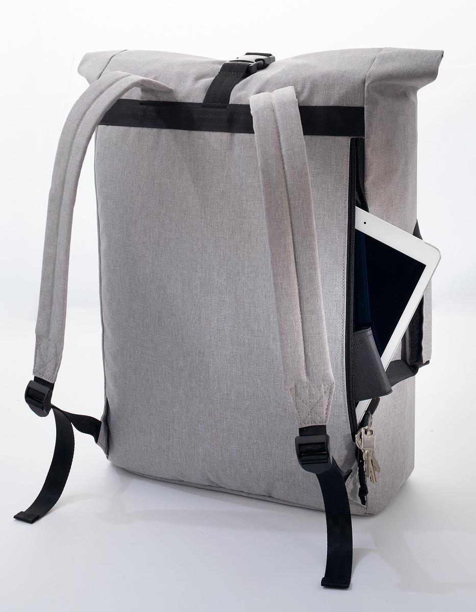 MI301-moveit-rucksack-fach-befuellt