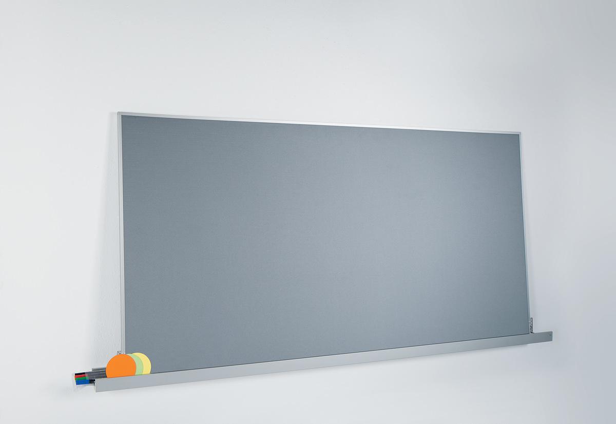 MU010-Pinboard-90x180-quer-in-Schiene+Deko