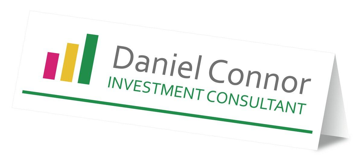 Diagramm mit drei Balken, Text: Daniel Connor, Investment Consultant