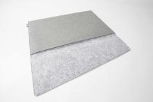 BA502-Detail1-Sigel-Laptop-HuelleM-hellgrau.jpg