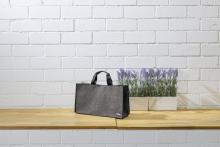 DZS-2025-Desk-Sharing-Bag-022.jpg