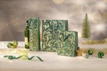 GT118-GT119-GT130-Geschenktaschen-Golden ornaments on green.jpg