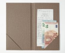 Rechnungs-Mappe-RM102-beige-mit-Geld.jpg