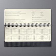 Tischkalender-CONCEPTUM-2022-Jahresuebersicht