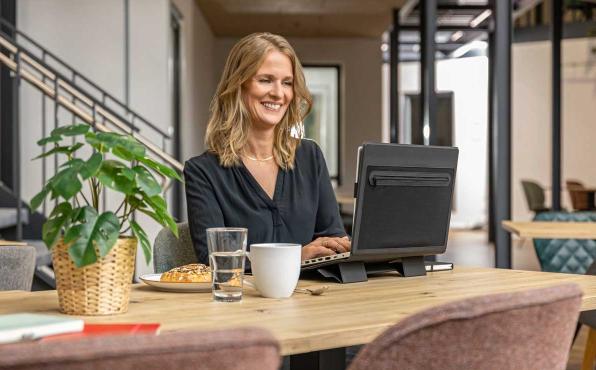 Unterwegs arbeiten: Souveränität und Struktur für dein mobiles Office