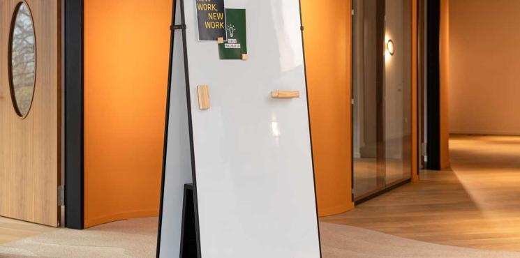 Meet up Whiteboards mit schwarzem Rahmen